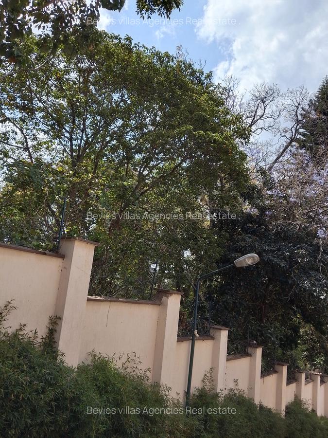 4 Bed Townhouse with En Suite at Westlands - 3