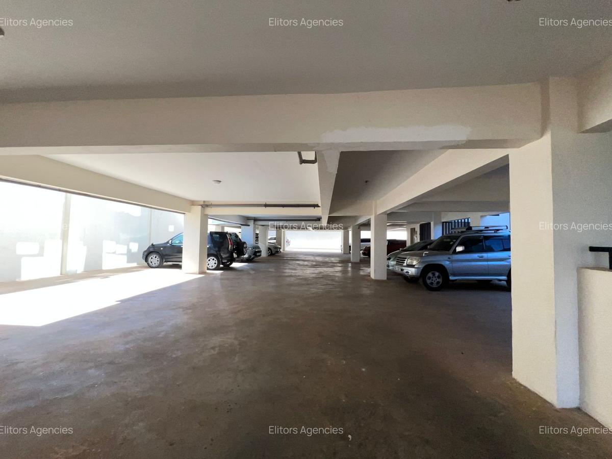 Studio Apartment with En Suite at Kirawa Road - 11