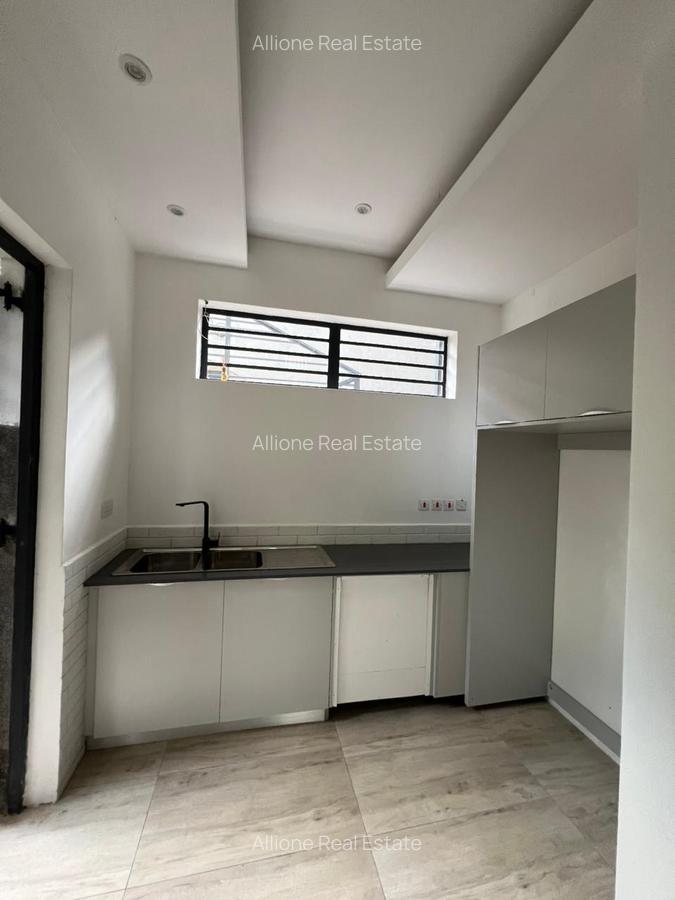 3 Bed House in Nyari - 19