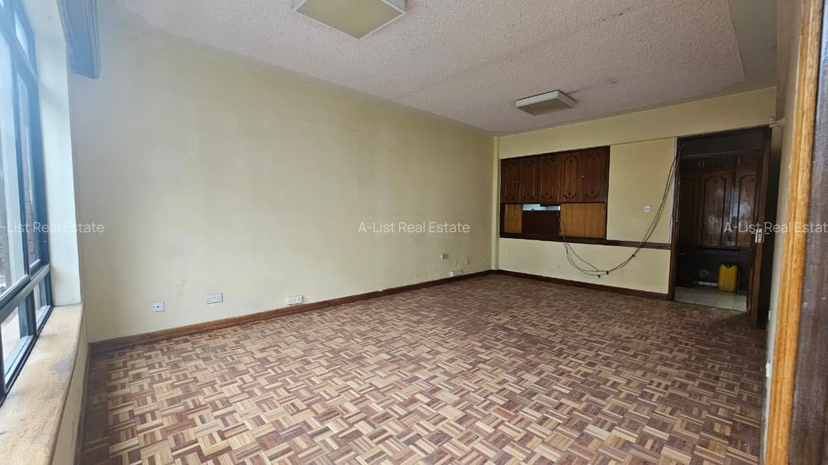 500 ft² Commercial Property with Service Charge Included at Lenana Road - 3