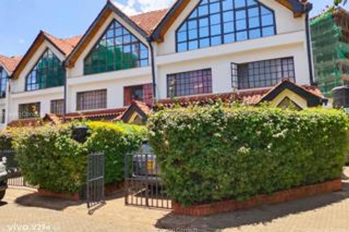5 Bed Townhouse with En Suite at School Lane - 9