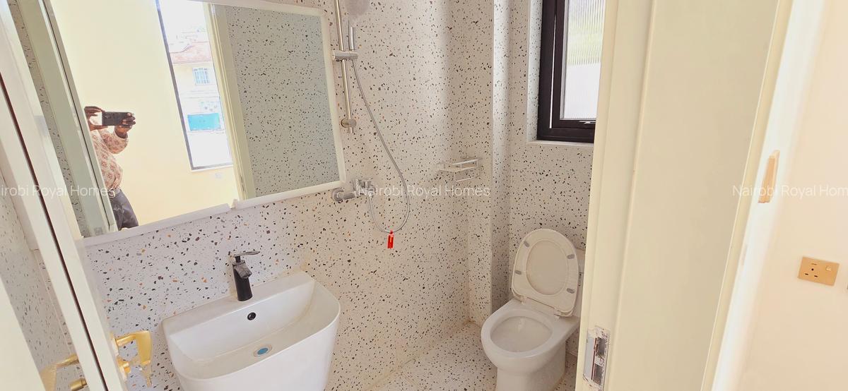 5 Bed Townhouse with En Suite at Lavington Green - 6