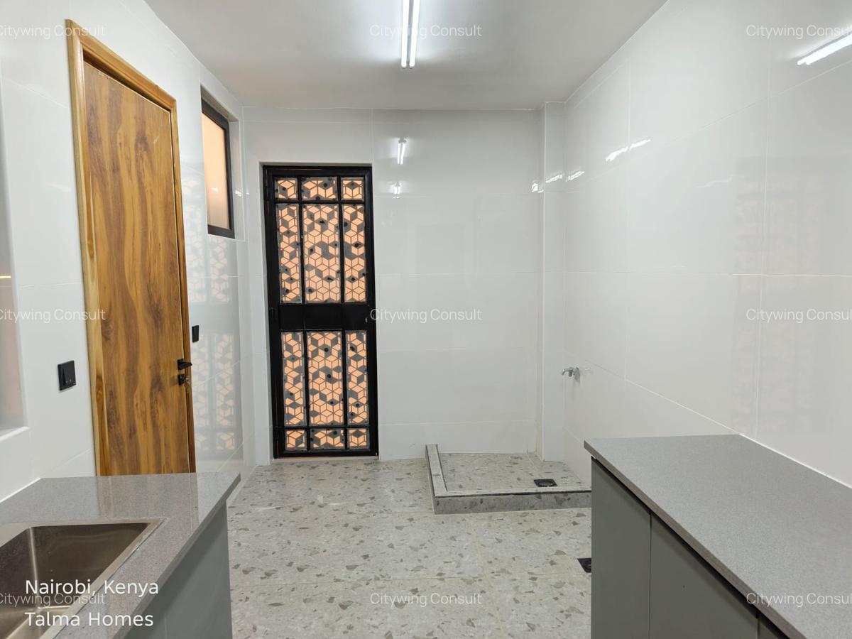 2 Bed Apartment with En Suite at Peponi Road - 8