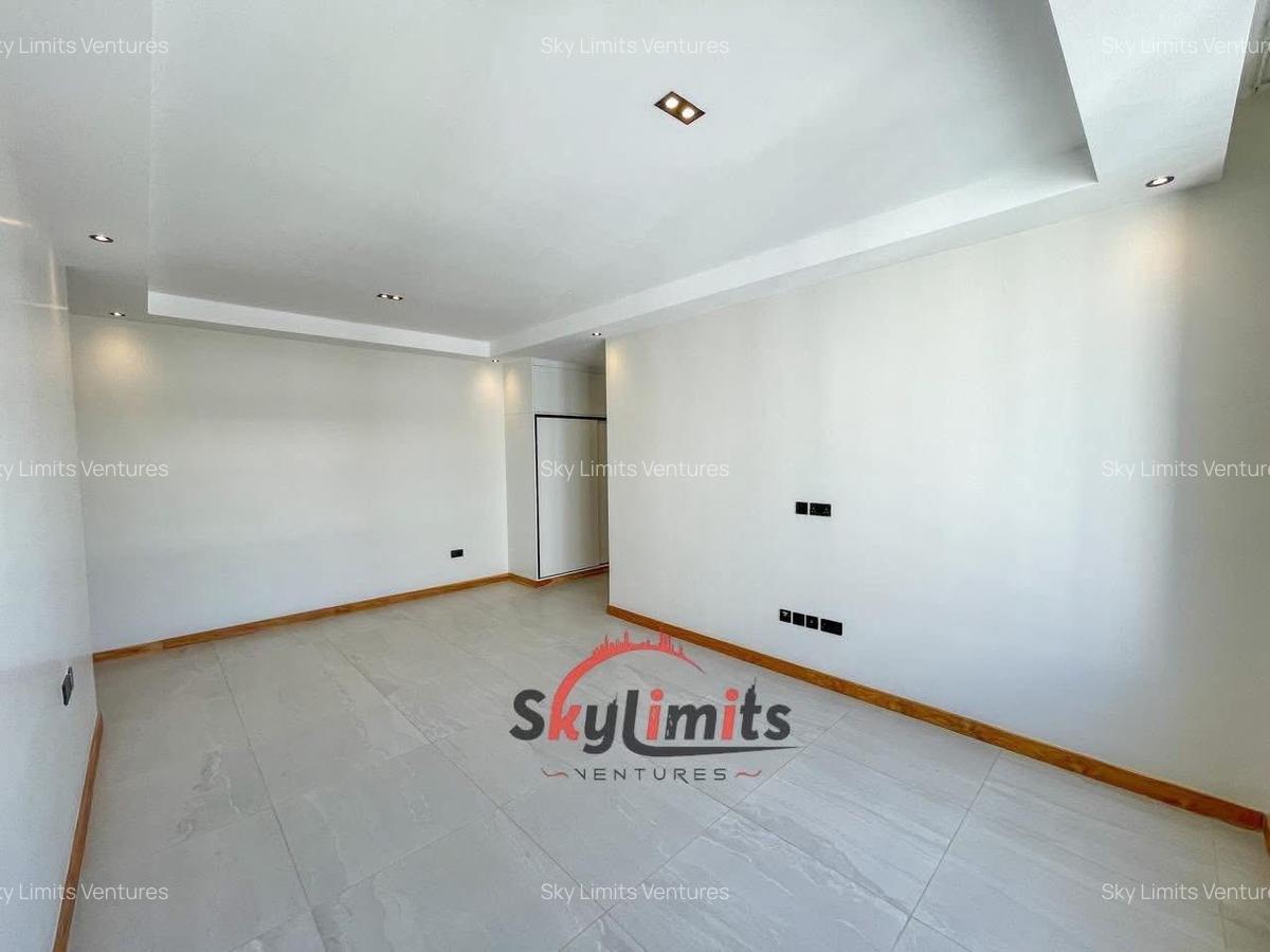 4 Bed Apartment with En Suite at Peponi Rd - 10