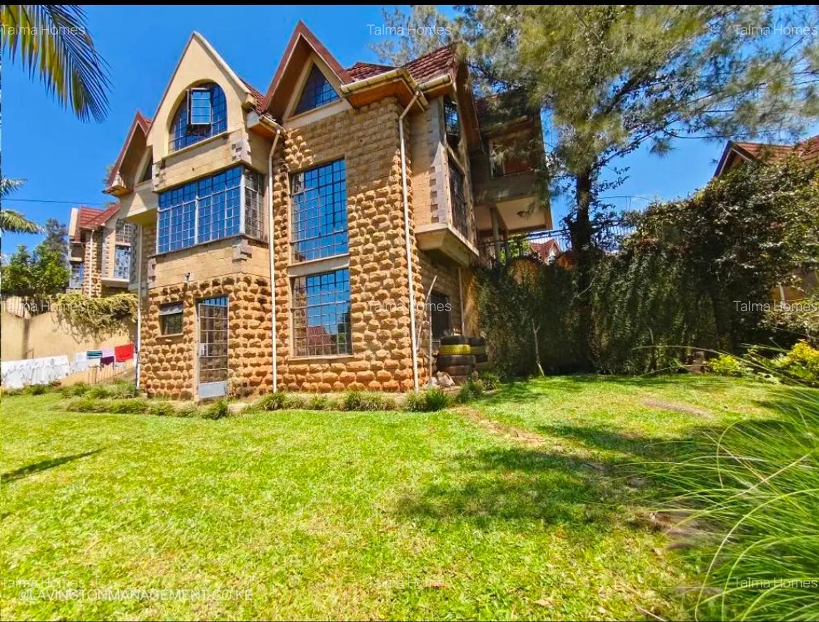 5 Bed Townhouse with En Suite at Convent Drive - 1