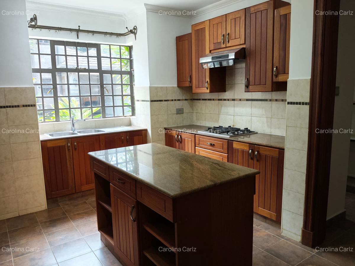 4 Bed Townhouse with En Suite at Peponi Road - 16