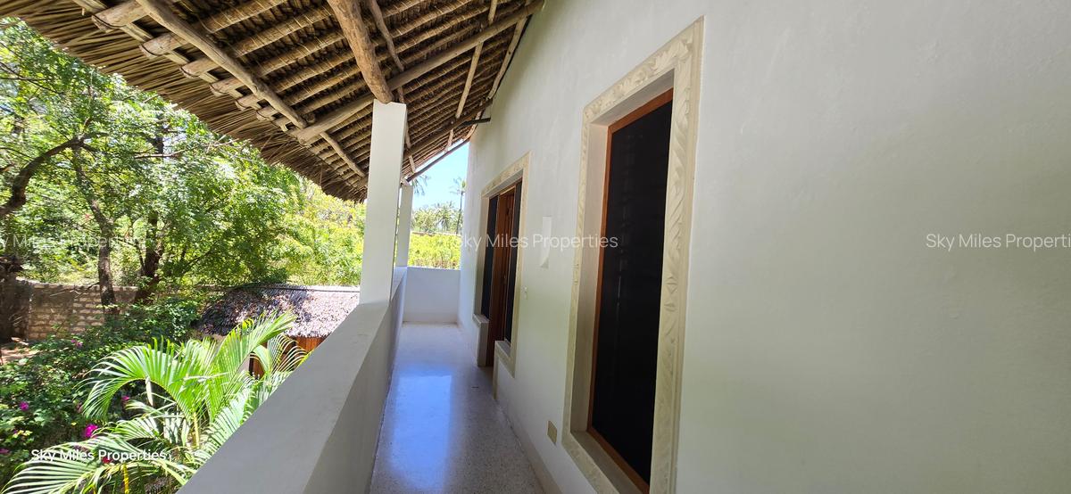 3 Bed Villa with En Suite at Garoda - 15