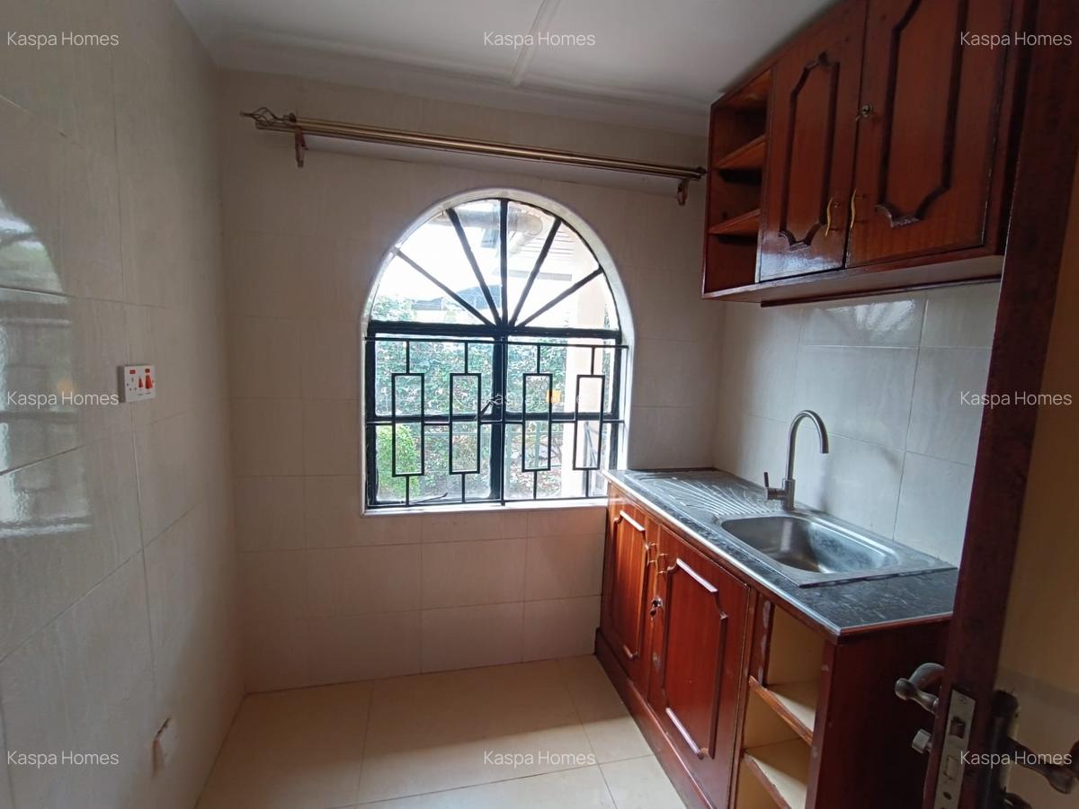 2 Bed Apartment with En Suite in Karen - 4