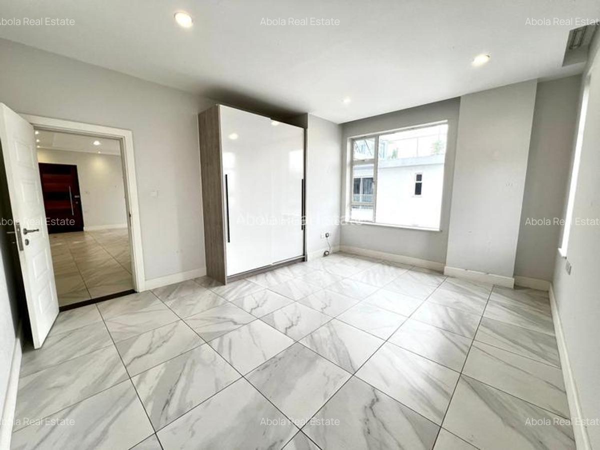 1 Bed Apartment with En Suite in Westlands Area - 4