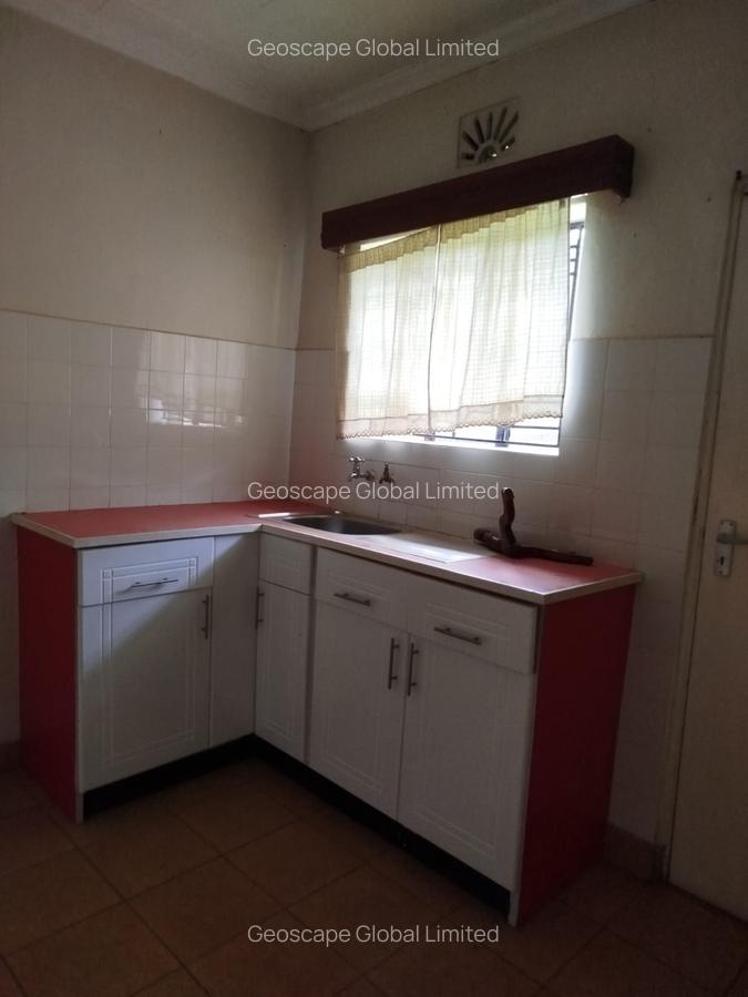 3 Bed House with En Suite in Kiambu Road - 11