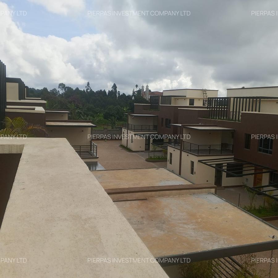 4 Bed Townhouse with En Suite in Ruaka - 13