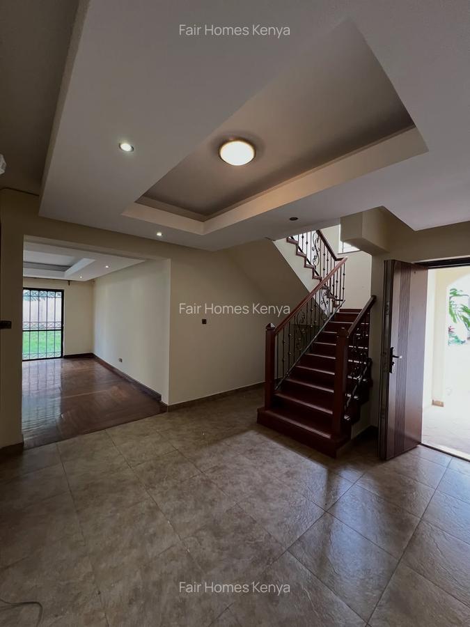 5 Bed Townhouse with En Suite at Convent Drive - 6
