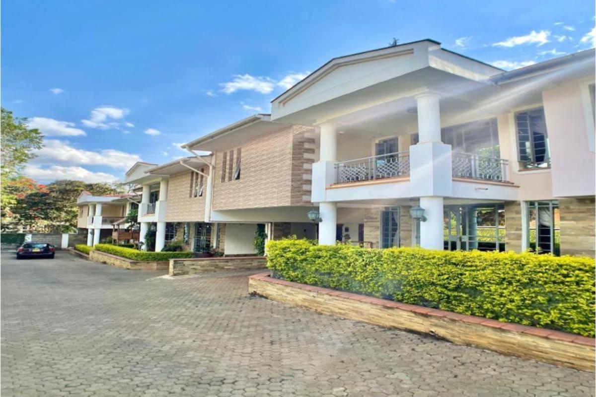 5 Bed Townhouse with En Suite in Westlands Area - 20