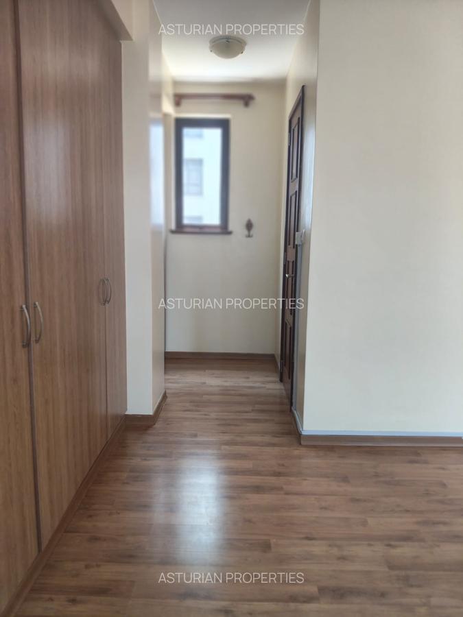 4 Bed Apartment with En Suite in Westlands Area - 14