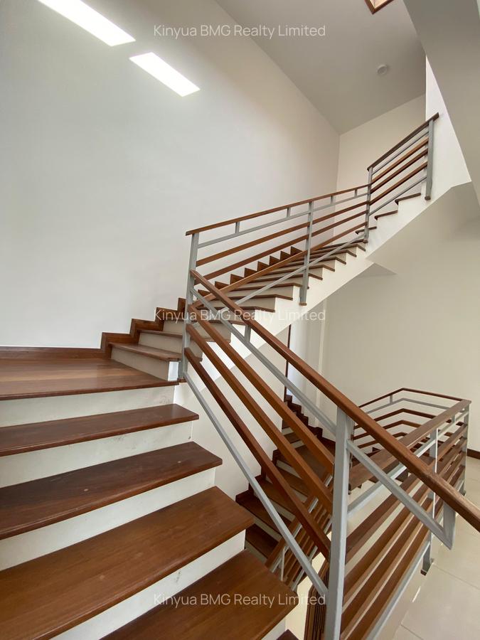 4 Bed Villa with En Suite in Nyali Area - 13