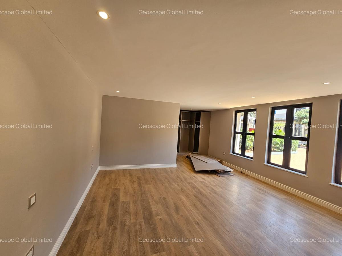 4 Bed Townhouse with En Suite in Runda - 8