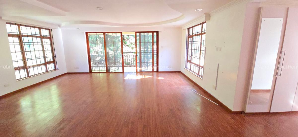 4 Bed House with En Suite at Off Mimosa Road - 15