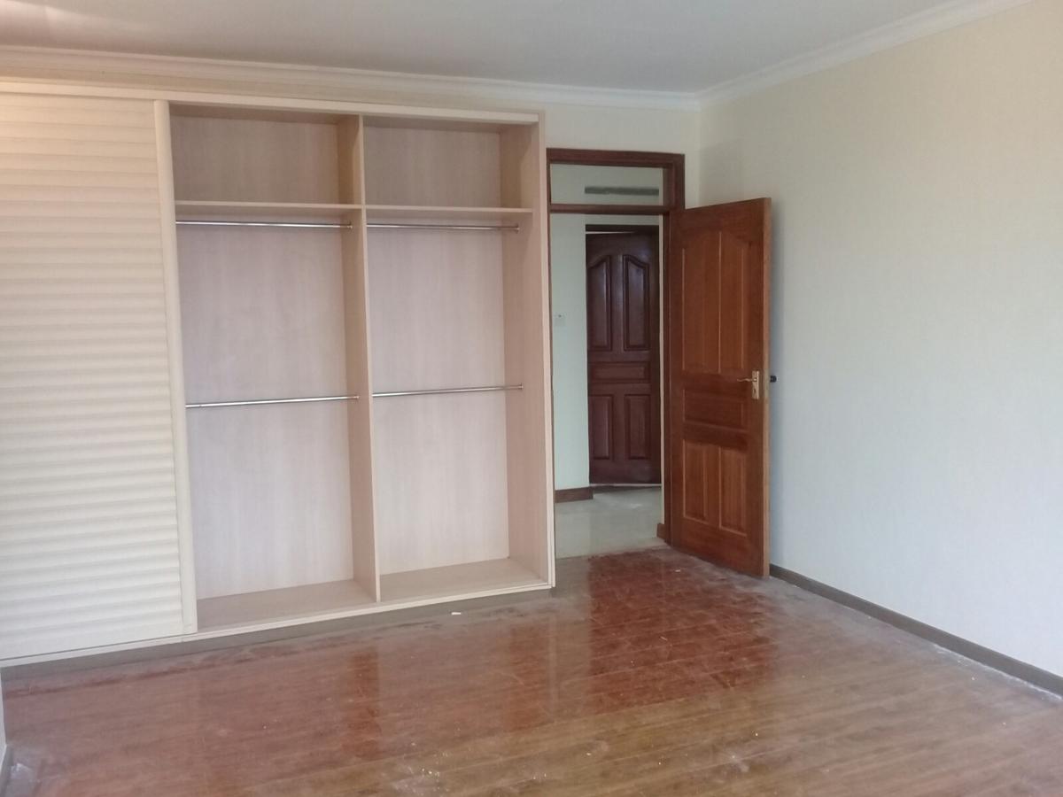 4 Bed Townhouse with En Suite in Kiambu Road - 17