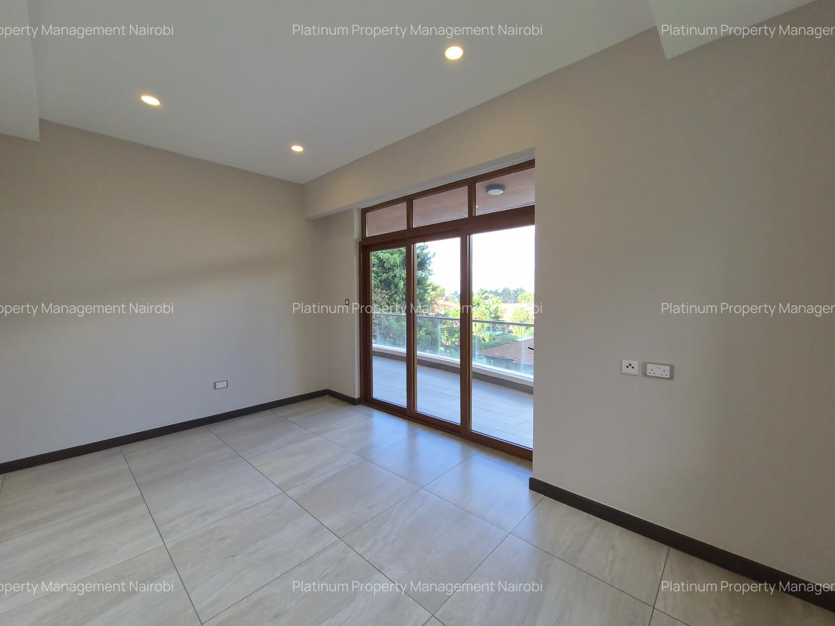 3 Bed Apartment with En Suite at Spring Valley - 15