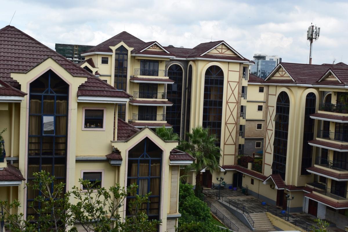 Furnished 2 Bed Apartment with En Suite in Parklands - 17