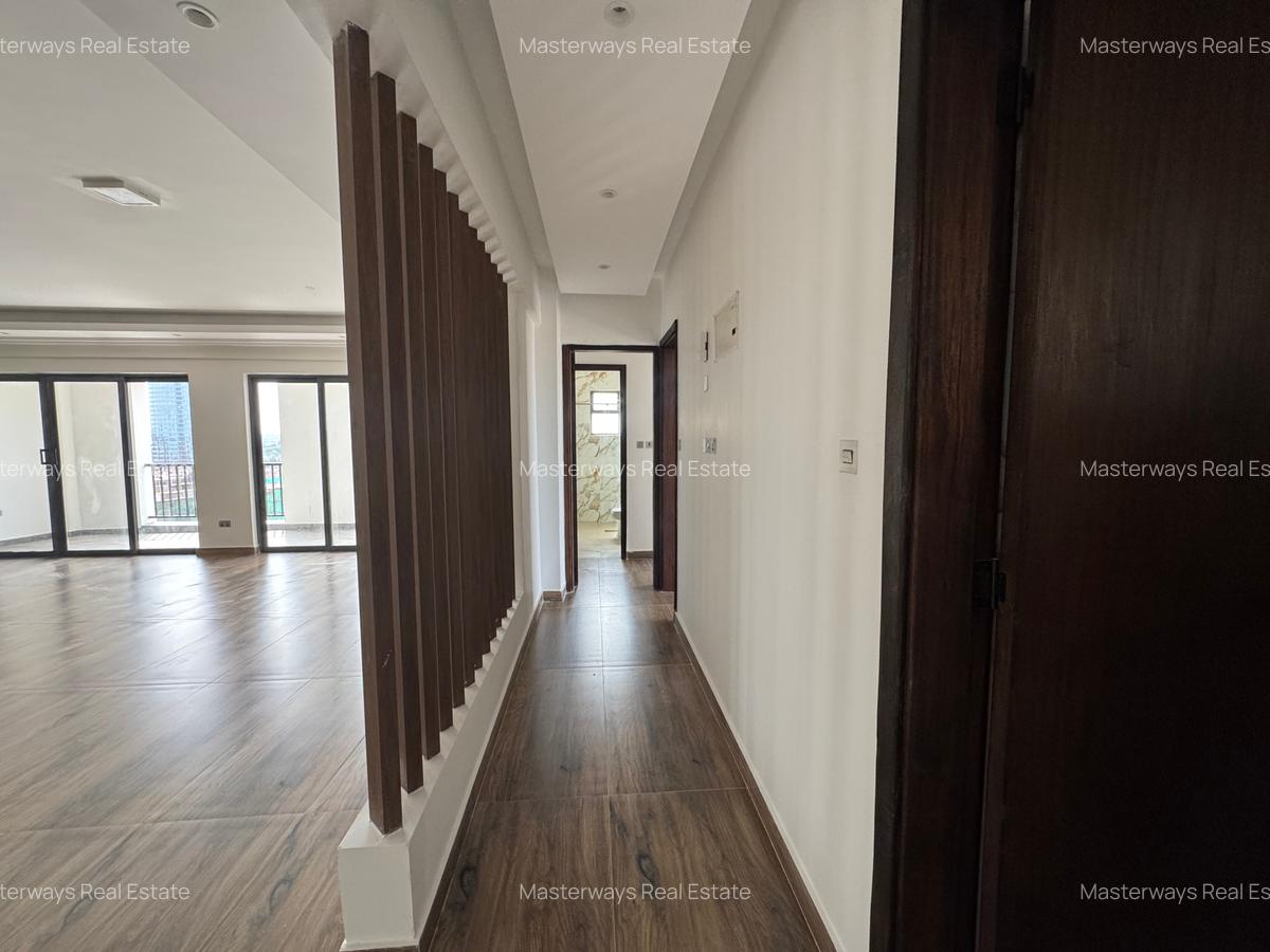 Serviced 3 Bed Apartment with En Suite in Brookside - 2