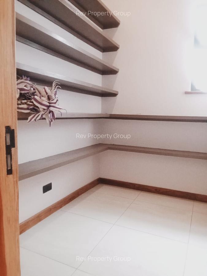 4 Bed Apartment with En Suite in Loresho - 8