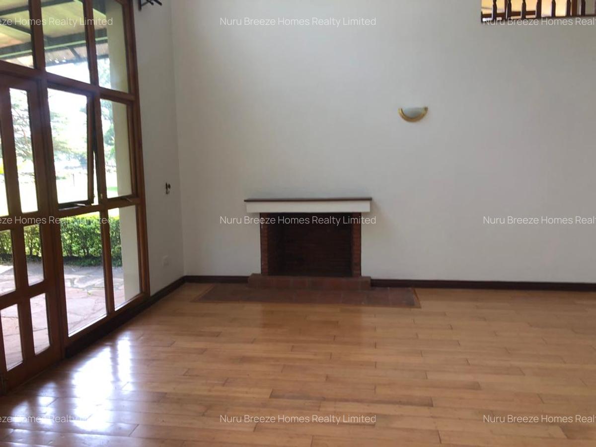 5 Bed Townhouse with En Suite in Karen - 7