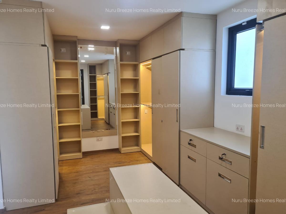 5 Bed Townhouse with En Suite in Westlands Area - 3