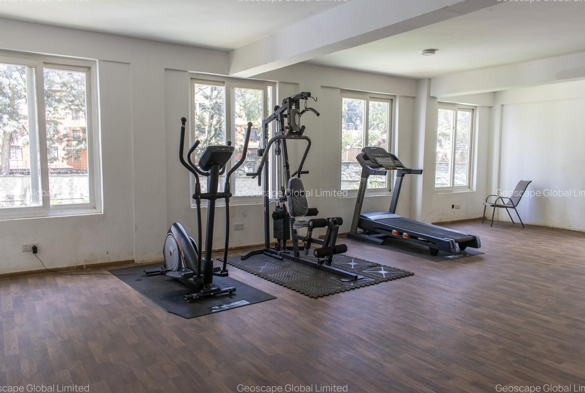 3 Bed Apartment with En Suite in Lavington - 10