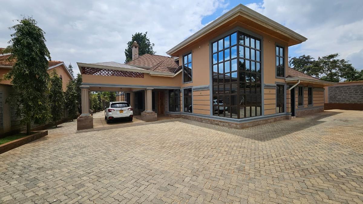 5 Bed House with En Suite in Runda - 13