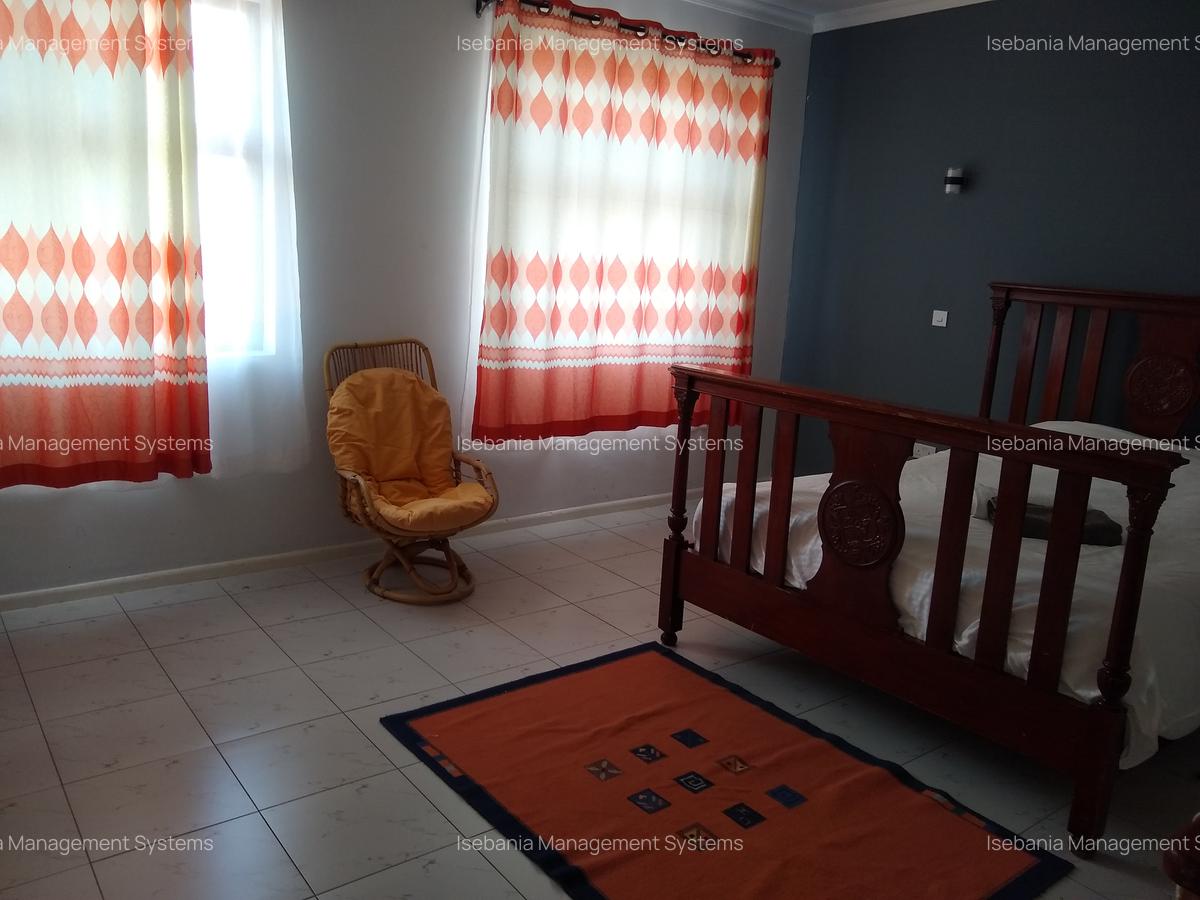 Furnished 2 Bed Apartment with En Suite at - 12