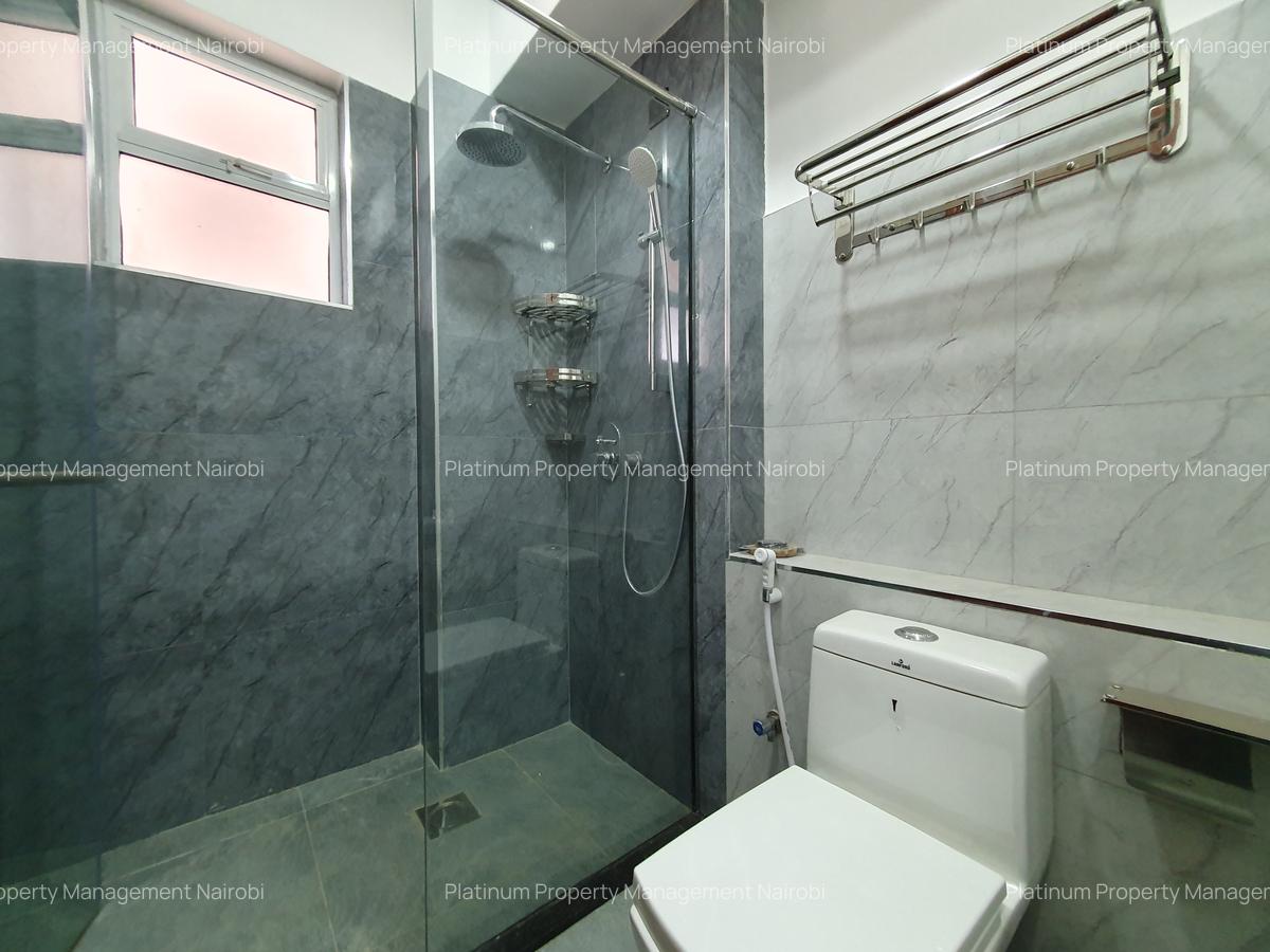 4 Bed Apartment with En Suite in General Mathenge - 9