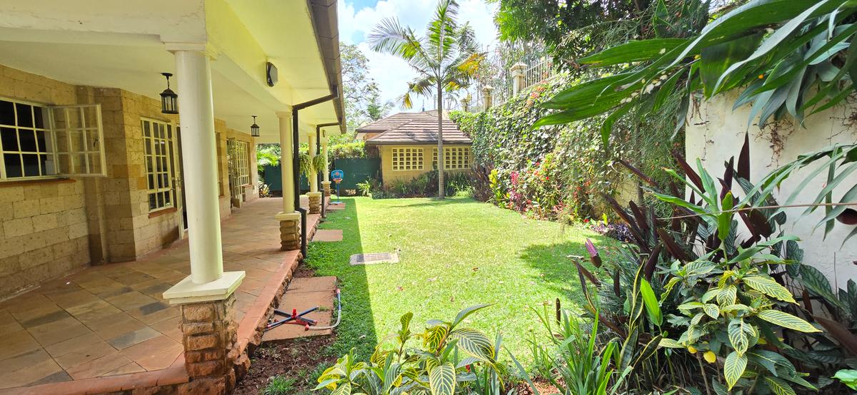 5 Bed Villa with En Suite at Mzima Springs - 5