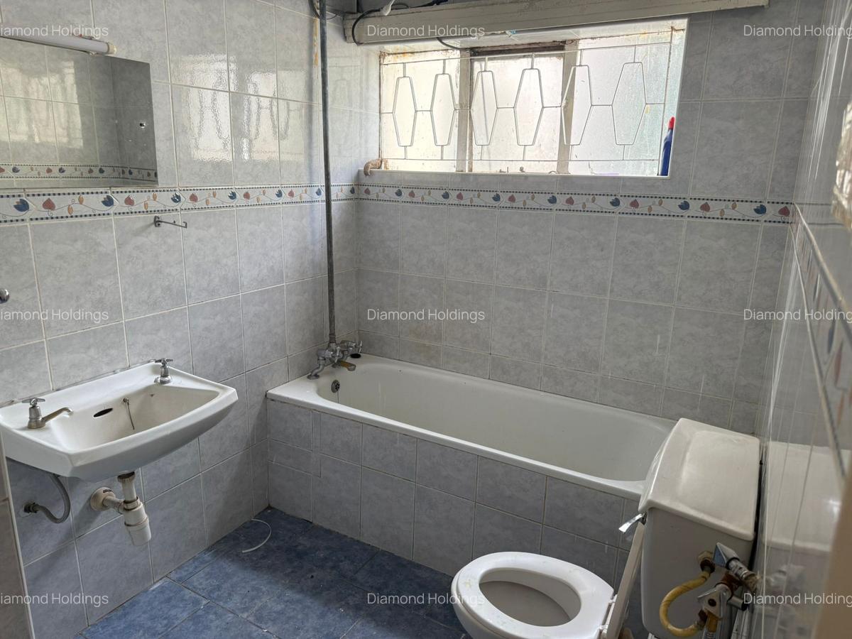 3 Bed Townhouse with En Suite at Parklands - 7