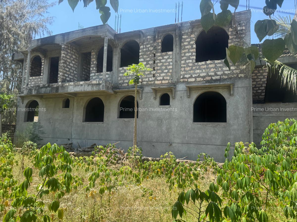 Serviced 10 Bed Apartment with En Suite in Mtwapa - 1