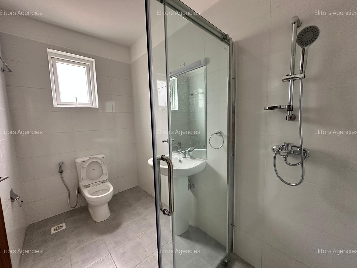 3 Bed Apartment with En Suite at Sports Road - 14