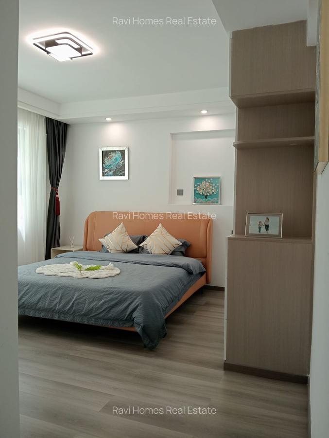 2 Bed Apartment with En Suite in Lavington - 12