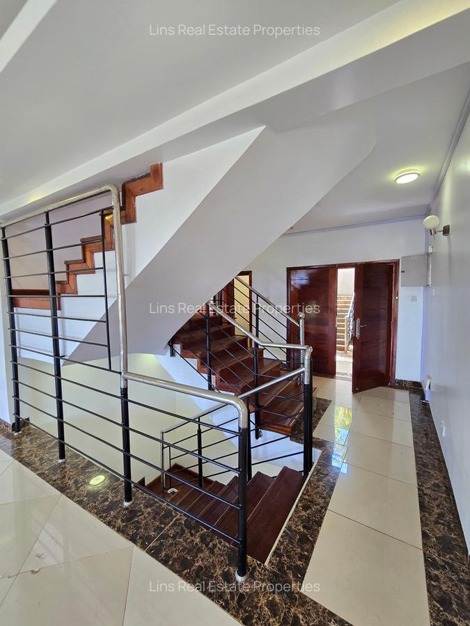 5 Bed Townhouse with En Suite in Kitisuru - 9