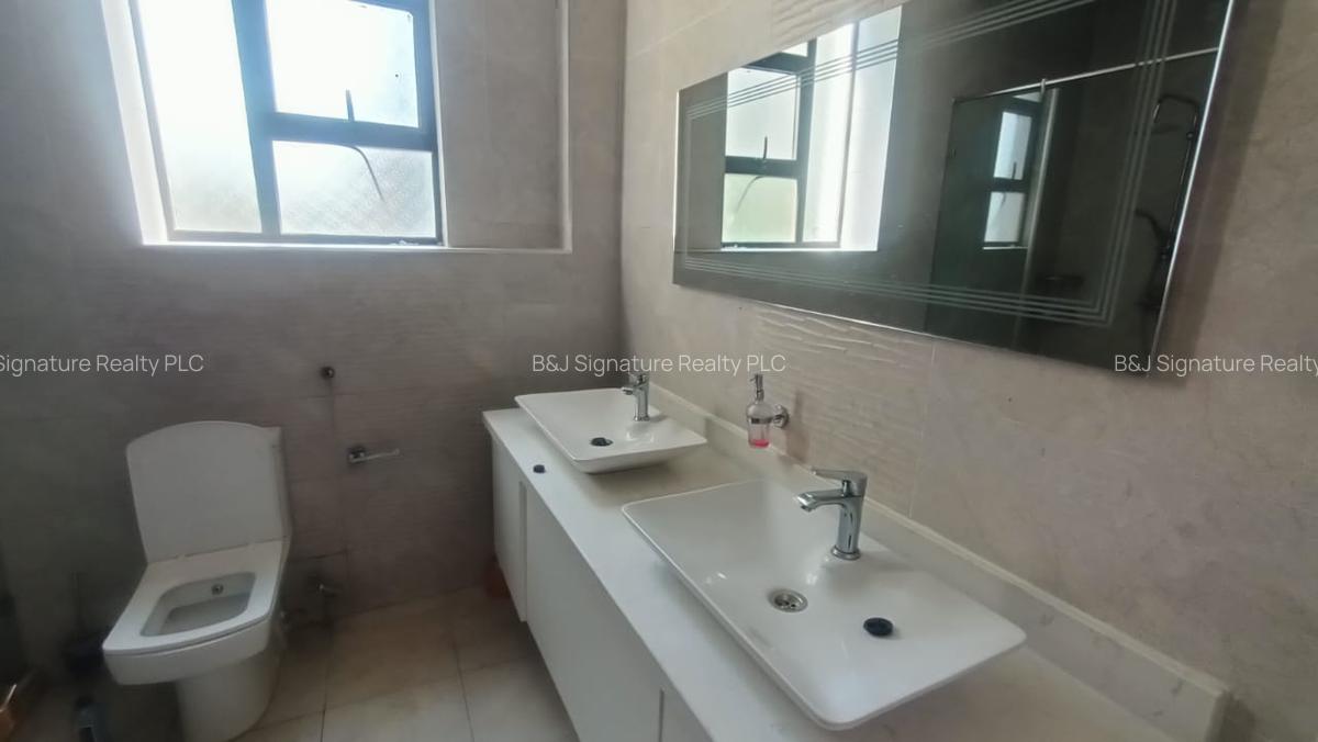 3 Bed Apartment with En Suite in Kileleshwa - 11