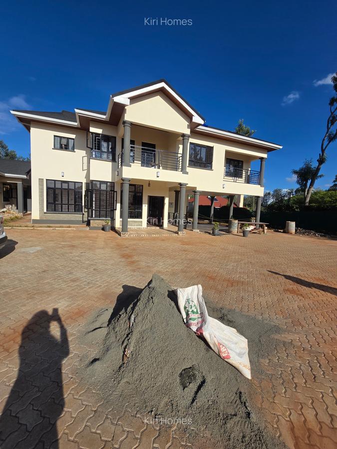 5 Bed Townhouse with En Suite in Karen - 8