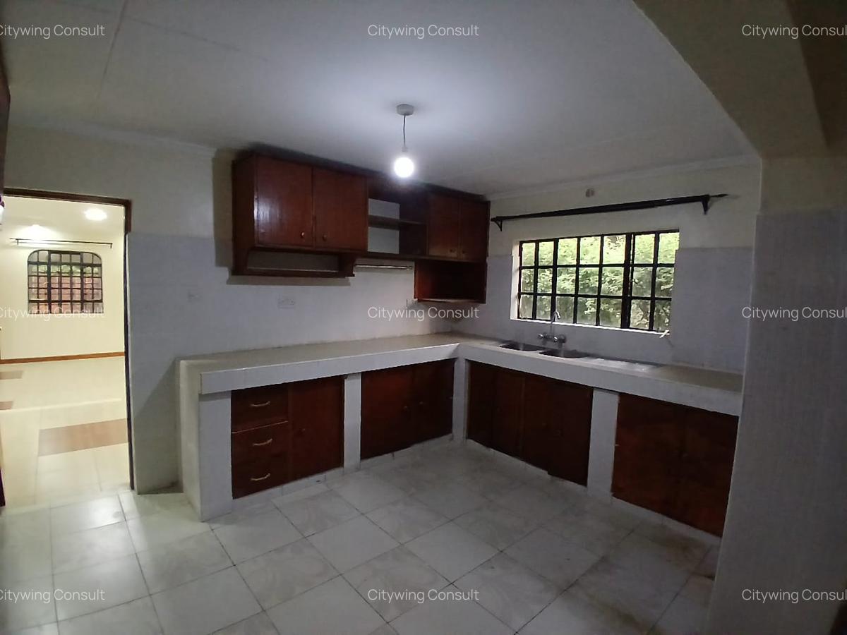 3 Bed House with En Suite at Windy Ridge - 2