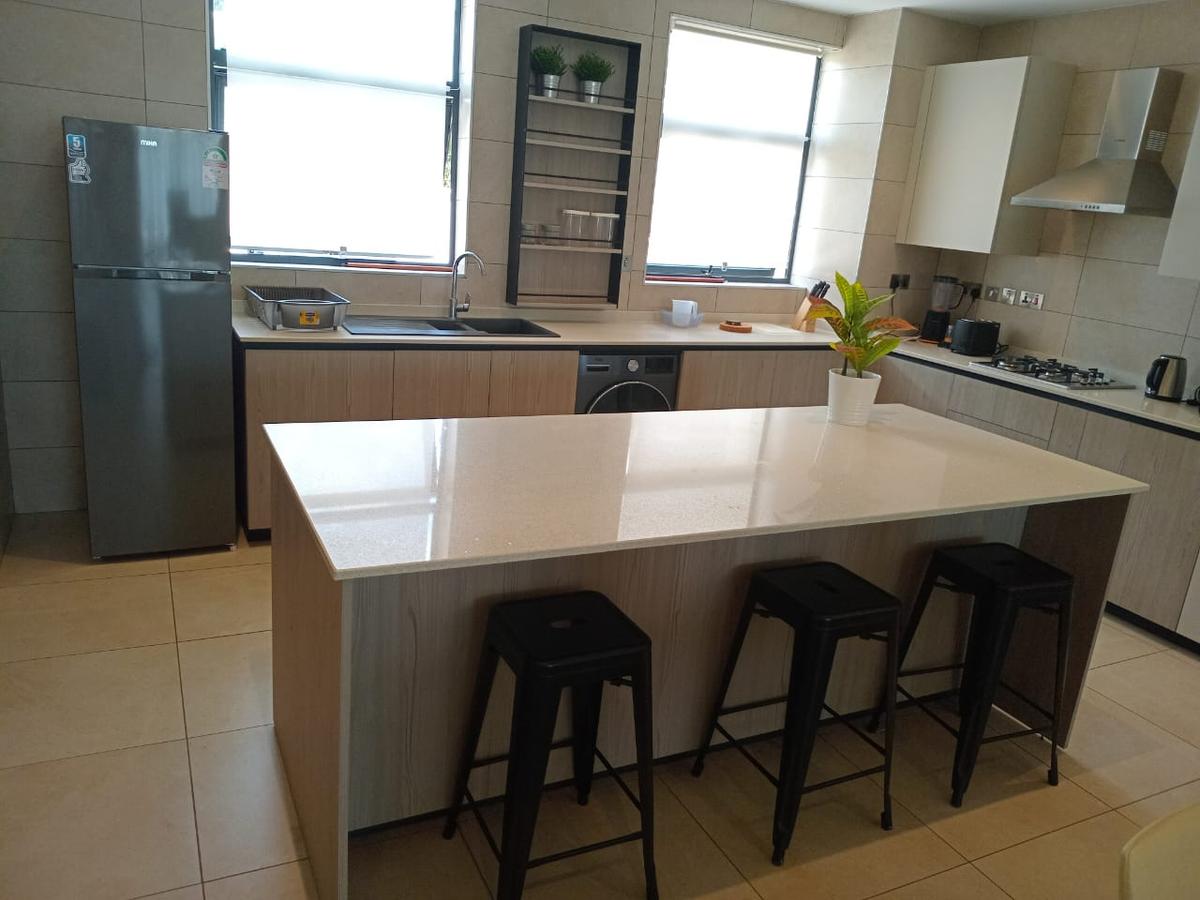 Serviced 2 Bed Apartment with En Suite in Kitisuru - 6