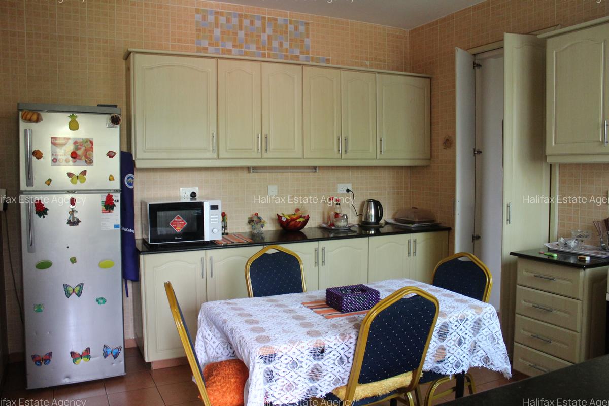 3 Bed Apartment with En Suite in Westlands Area - 4