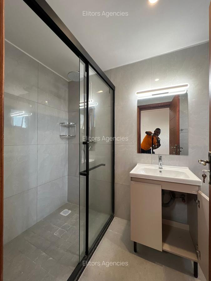 4 Bed Apartment with En Suite at Othaya Road - 12