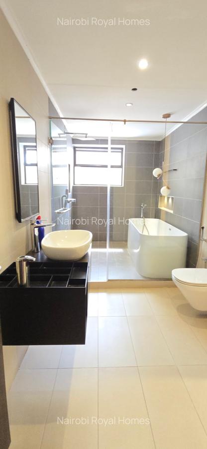 6 Bed House with En Suite at Runda Road - 17