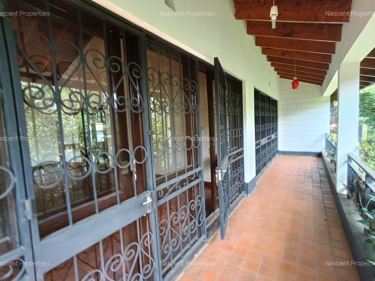 4 Bed House with En Suite in Runda - 18