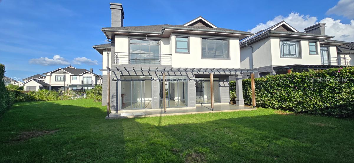 4 Bed House with En Suite at Fivestar Paradise - 6