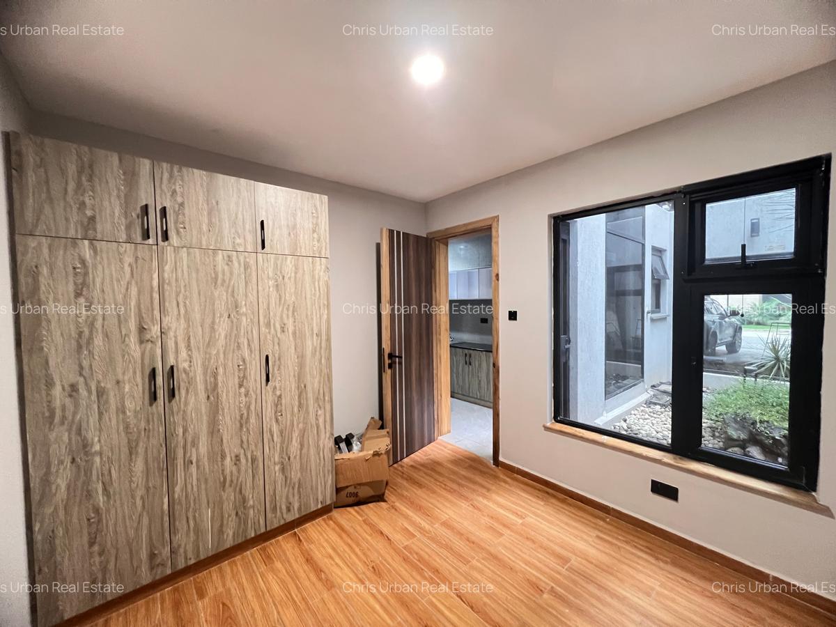 4 Bed Villa with En Suite at James Gichuru - 18