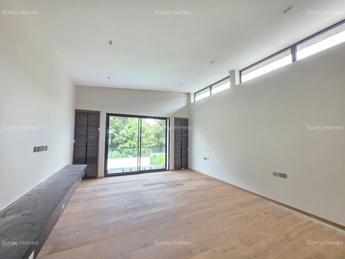 4 Bed Townhouse with En Suite at Evergreen - 4