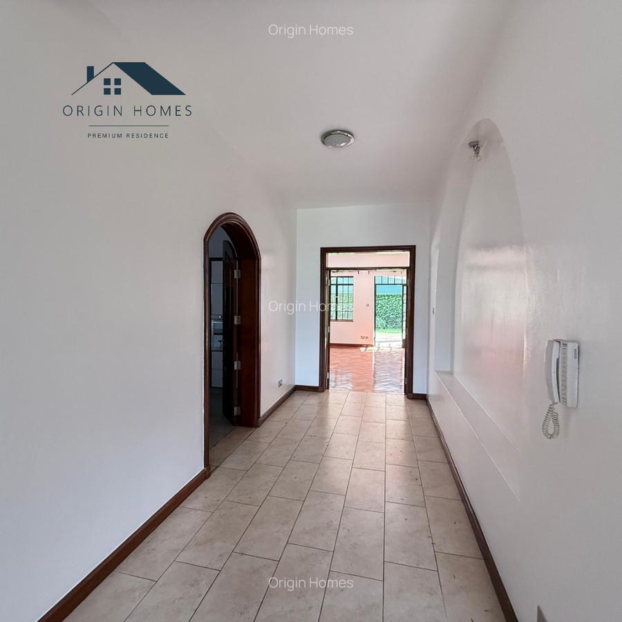 5 Bed Townhouse with En Suite at Lavington - 5